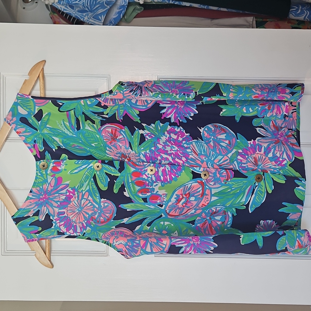 3/$20 Lilly Pulitzer Silk Iona Shell Resort Tank Blouse size M - Picture 3 of 7